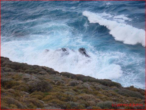 The rough sea in the Richtis Bay
